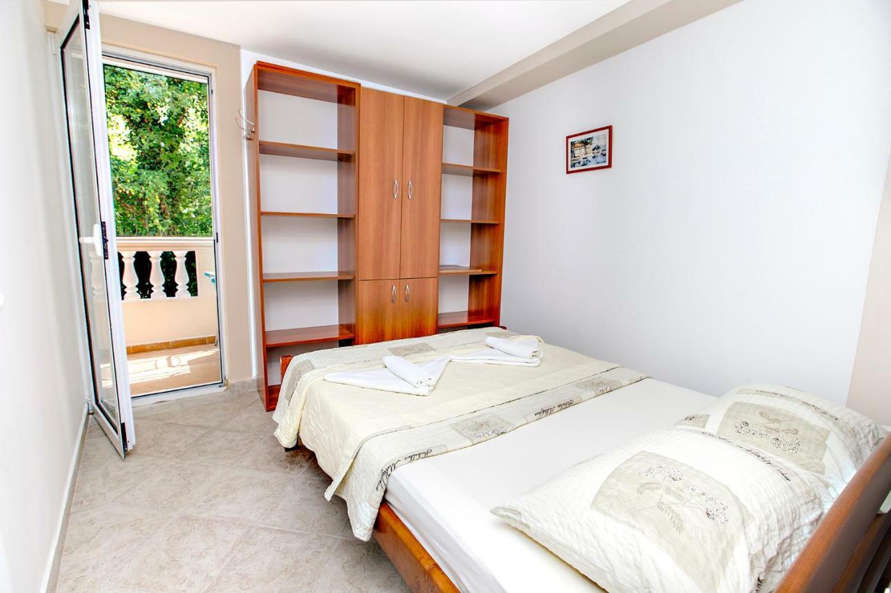 Apartments Villa Popovic Kotor Exterior foto